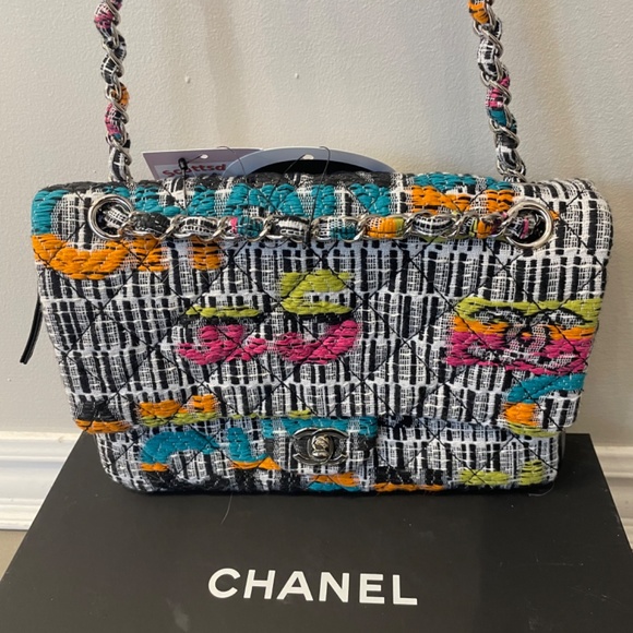 SOLD Chanel 2015 Fantasy Tweed Easy Flap - Picture 3 of 11